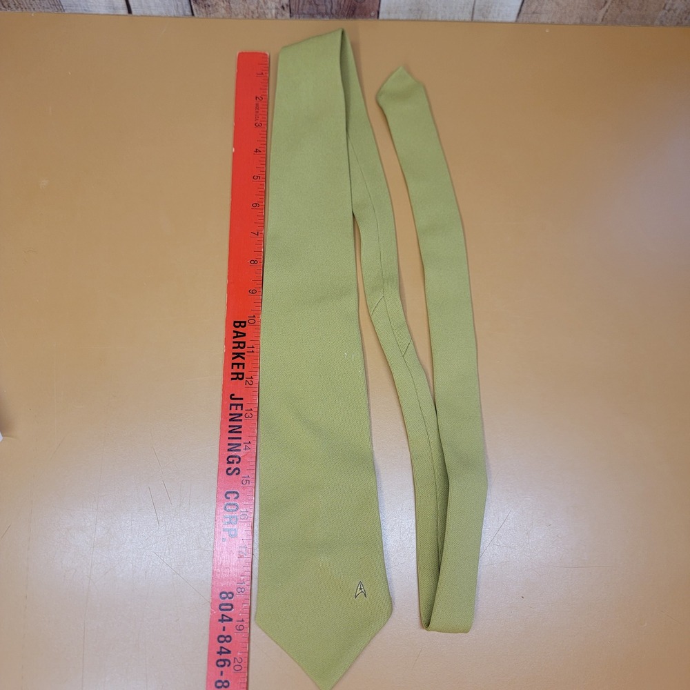 Anovos Star Trek TOS Command Gold Necktie Starfleet Delta Insignia Nylon USA
